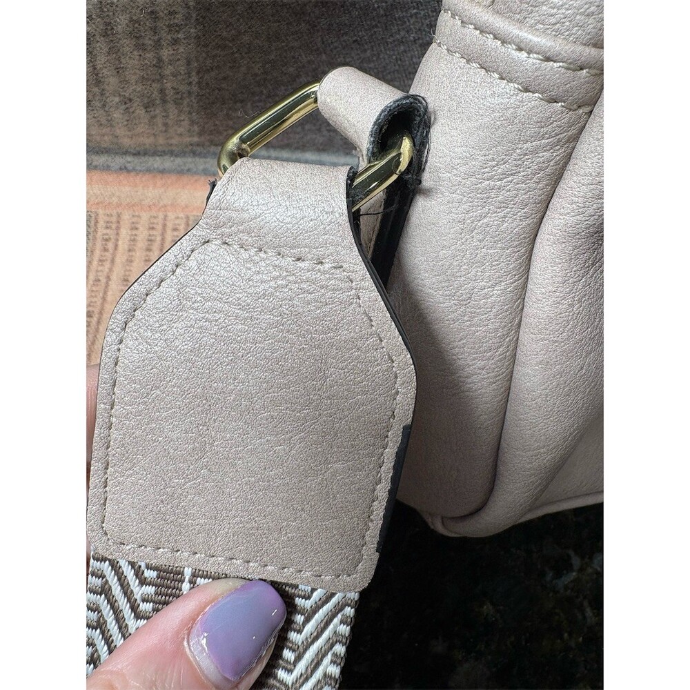 BOSTANTEN Crossbody Bag Womens Small Light Gray Triple Zip Wide Strap - Picture 4 of 8